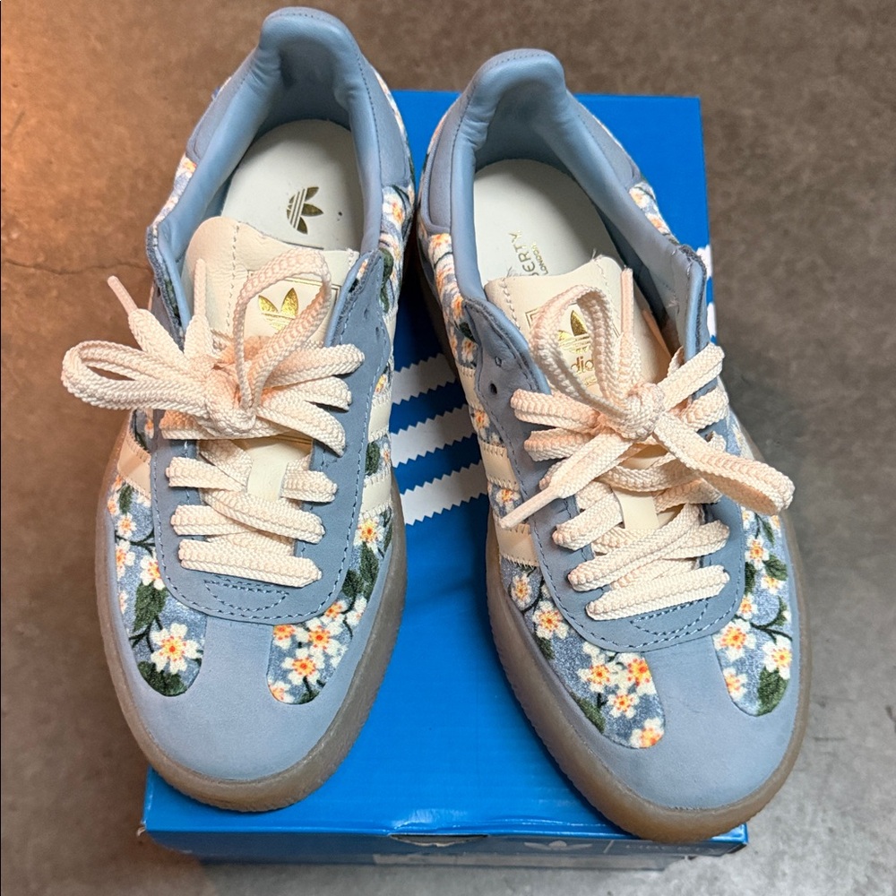 Adidas Women's Light Blue Floral Sneakers